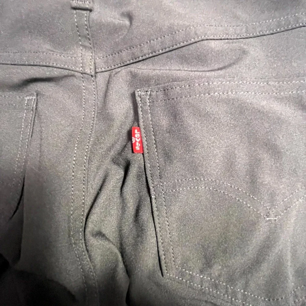 Levis 511 Strauss Slim Tech Pants Mens 30x32 Black Straight Leg Logo Pocket